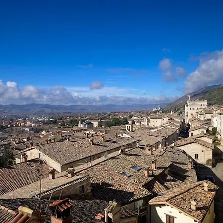 Tra Cielo E Pietra *