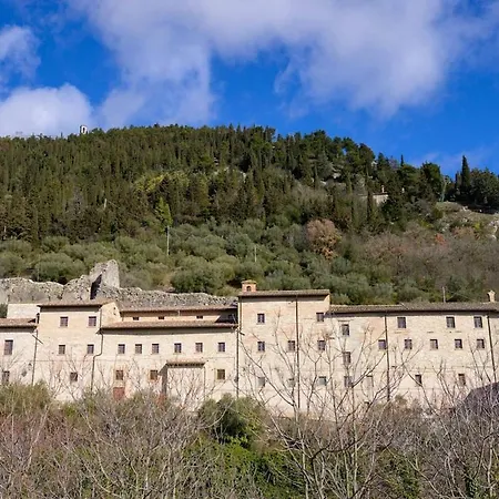 Tra Cielo E Pietra *